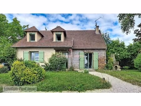 maison individuelle rénovée avec grand jardin