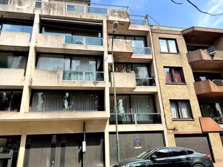 appartement 2 chambres  2 balcons  garage  cave  bruxelles