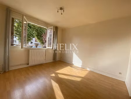 appartement le mesnil le roi 2 pièces 47.04 m2