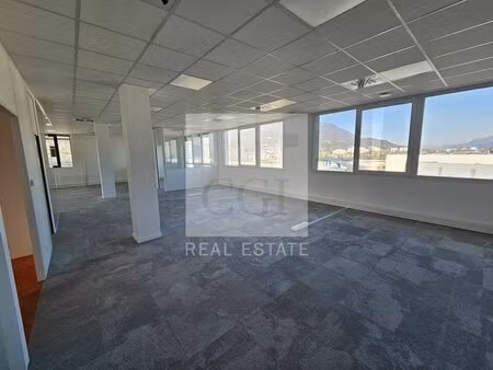 location bureaux 407 m²