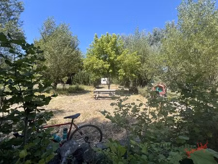 terrain de loisir de 1213 m2 à 800m du centre