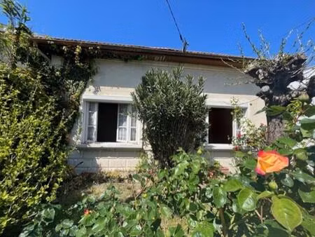 talence charmante maison a renover sur parcelle d'environ 479 m2 // 10 minutes place nanso