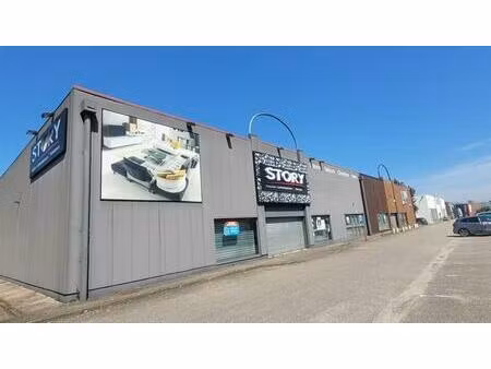 location commerce barentin 1 425 m²
