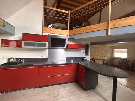 maison bi-famille  10 pièces  230 m2  sur 10 45 ares