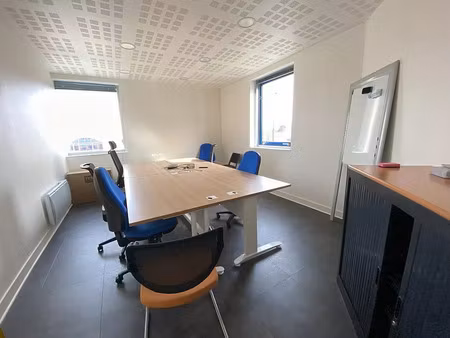 vente/location bureau st gregoire 237 m²