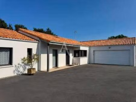 vente maison piscine à coëx (85220) : à vendre piscine / 167m² coëx