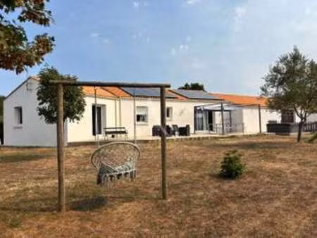 vente maison piscine à landevieille (85220) : à vendre piscine / 125m² landevieille