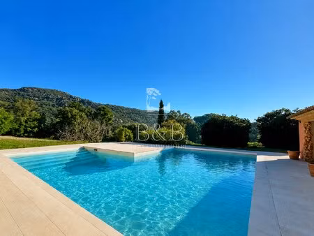 à vendre - maison - le plan-de-la-tour - 4 suites - piscine - vue panoramique unique sur..