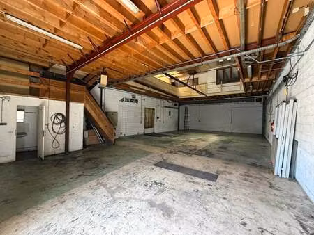 location local d’activités le thillay 95500 180m²
