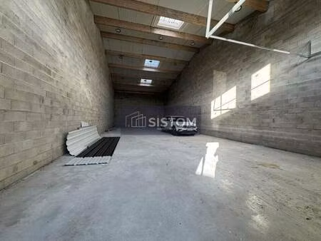 location local d’activités persan 95340 260m²