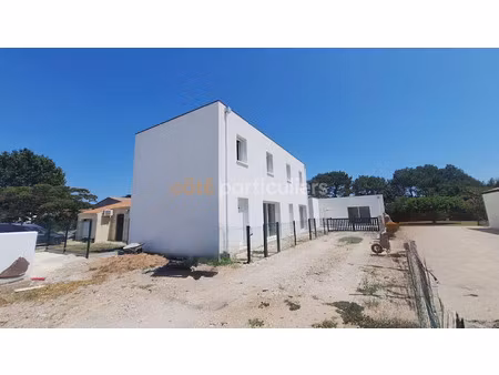 vente immeuble 6 pièces 106 m² à etaules (17750)  158 250 €