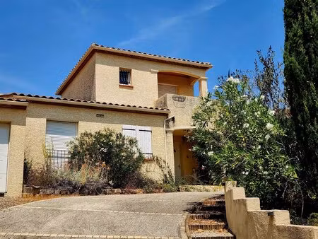 limoux – élégante villa de 4 chambres avec piscine  vue sur la campagne et fort potentiel