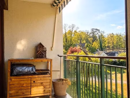 lumineux et spacieux appartement f3 à 6 minutes à pied de la gare.