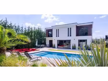 maison avec piscine et terrasse montlignon (95)