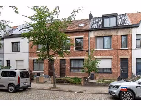 huis te koop in merksem met 4 slaapkamers