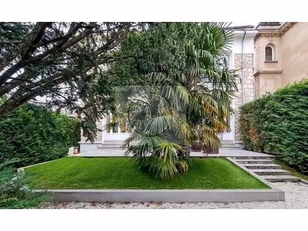 maison de 6 pièces de luxe en vente à vincennes  île-de-france