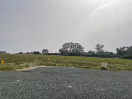 vente terrain 420 m² à lézigné (49430)  42 840 €