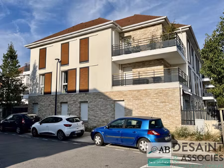 a vendre appartement f3 sur villeneuve saint denis