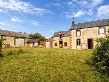ancienne fermette à rénover de 130 m² plus grange de 80 m²