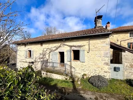 maison quercynoise et sa grange sousceyrac