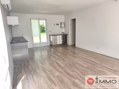 vente commerce 5 pièces 139 m² saint-vivien (17220)
