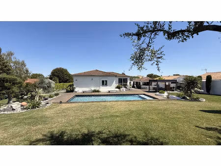 vente maison 6 pièces 175 m² saint-sulpice-de-royan (17200)