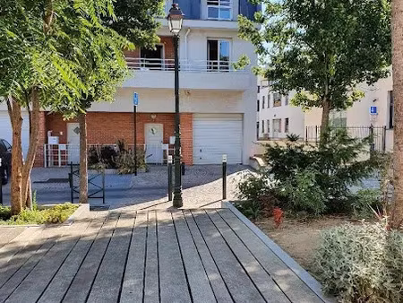 location maison 5 pièces 102 m² à la garenne-colombes (92250)  2 575 €