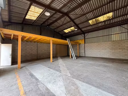 location locaux professionnels 0 pièces 253 m² à sens (89100)  1 050 €