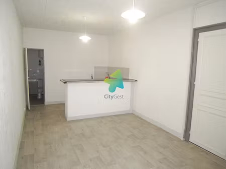 location locaux professionnels 0 pièces 23.12 m² à narbonne (11100)  320 €
