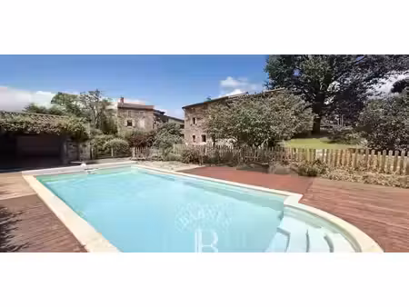 maison avec piscine et jardin domaize (63)