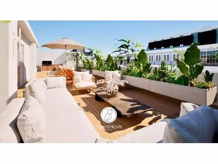 nice // carré d'or / rue cronstadt : appartement 3 pièce - rénové - terrasse - dernier...