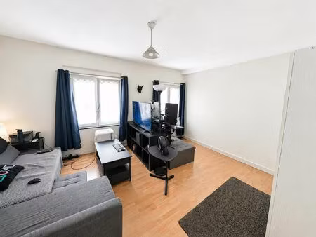 appartement à louer à rue saint-christophe bruxelles (vbe50012)