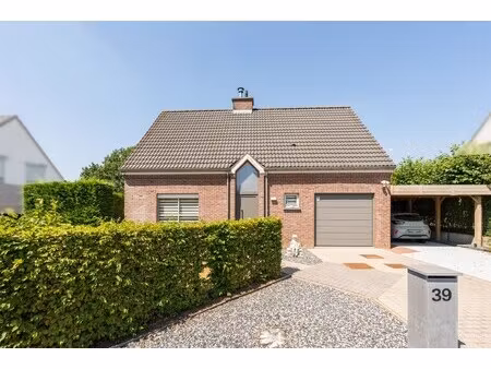 huis te koop in oosterzele met 4 slaapkamers