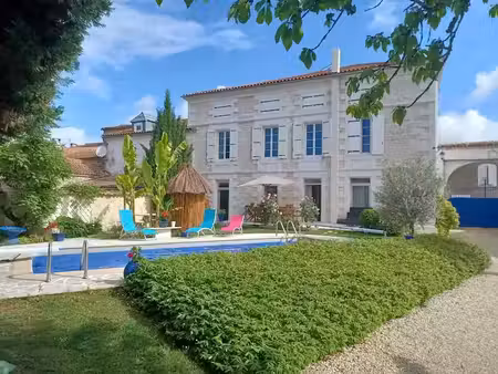 vente maison 7 pièces 198 m² à vars (16330)  328 600 €
