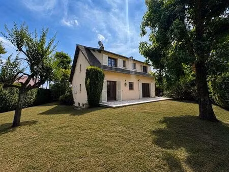 maison de 4 chambres de luxe en vente à le plessis-trévise  île-de-france