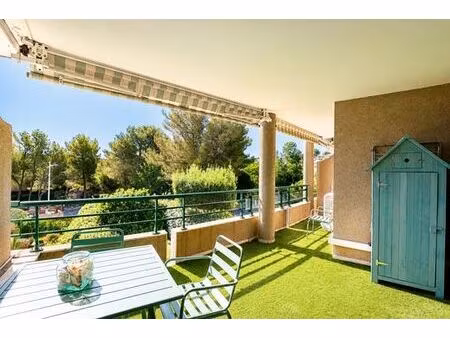 appartement de luxe de 2 chambres en vente à cavalaire-sur-mer  provence-alpes-côte d'azur