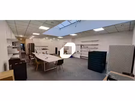location bureaux 297 m²