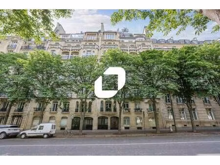 location bureaux 299 m²