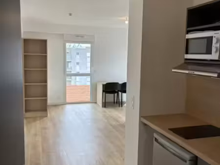 location appartement 1 pièce 20 m² à bordeaux (33300)