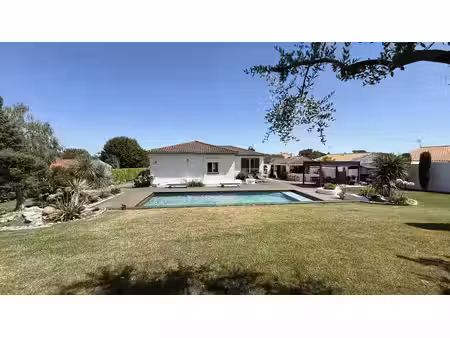 vente maison saint-sulpice-de-royan 17200 - - surface privée