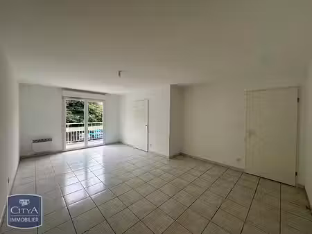 location appartement 3 pièces 67m² pouzauges 85700