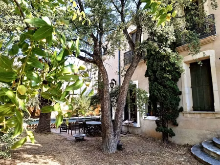 maison 10 pièces - 259 m²