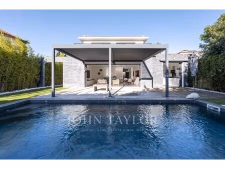 maison contemporaine avec piscine à 300 m de la plage