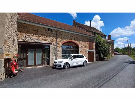 vente ferme 7 pièces 233 m² à mainsat (23700)  162 900 €