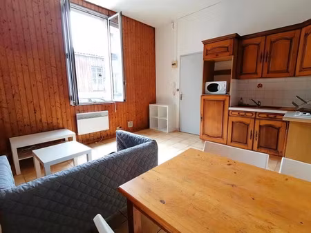 location meublée appartement 2 pièces 32.42 m² à bordeaux (33000)  641 €