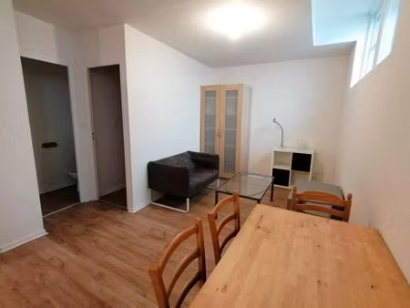 location meublée appartement 2 pièces 39 m² à bordeaux (33000)  810 €