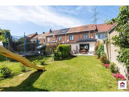 maison familiale rénovée avec 4 chambres  jardin et terrasse