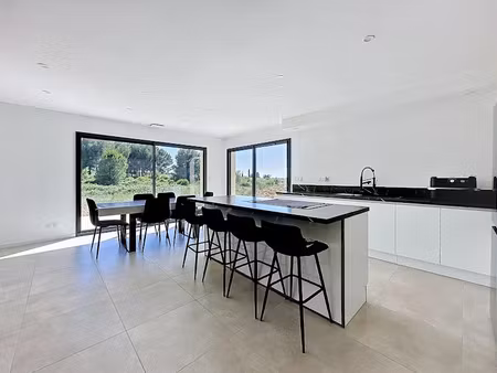 vente maison 4 pièces 110 m² à lespignan (34710)  298 000 €