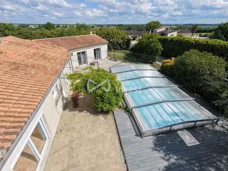 vente maison 5 pièces 164 m² à saint-maxire (79410)  315 000 €