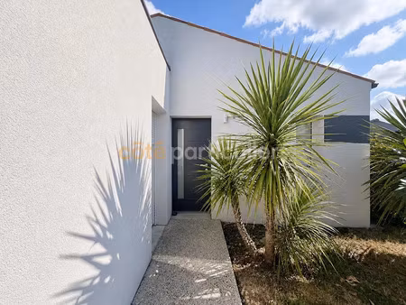 vente maison 4 pièces 86.49 m² à vaux-sur-mer (17640)  397 100 €